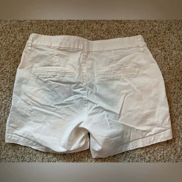 Old Navy White Shorts Classic Fit - Picture 2 of 2